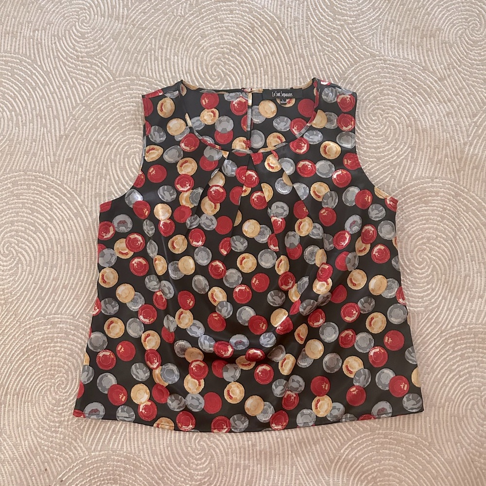 Le Suit Separates Large sleeveless top with gemstone pattern